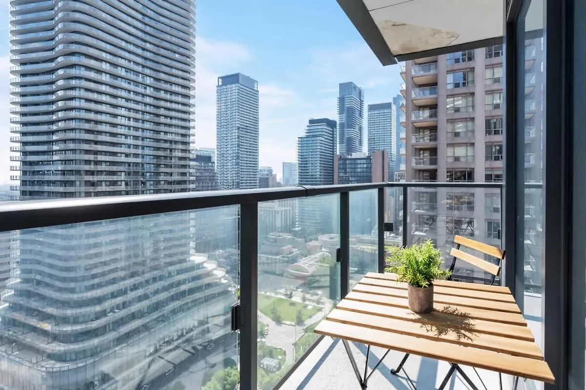 1 Bedroom With Balcony On Bay St 토론토 캐나다